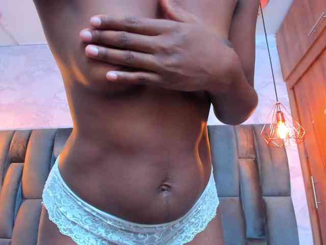 Lorenn-Hill1 webcam