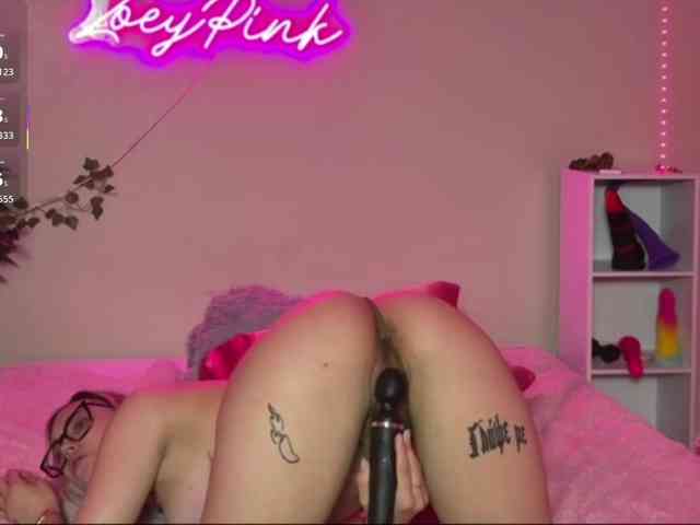 zoeypinkk webcam