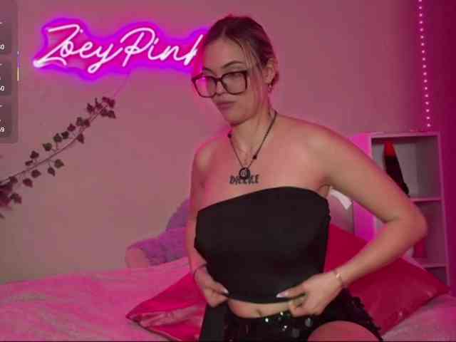 zoeypinkk