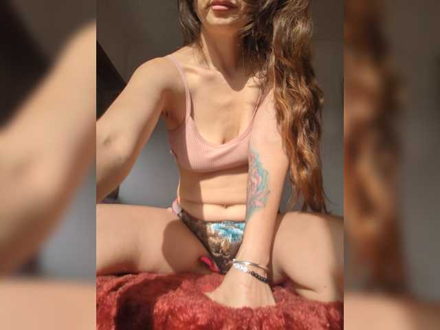 Profile and Statistics for gabyenlalunax on BongaCams