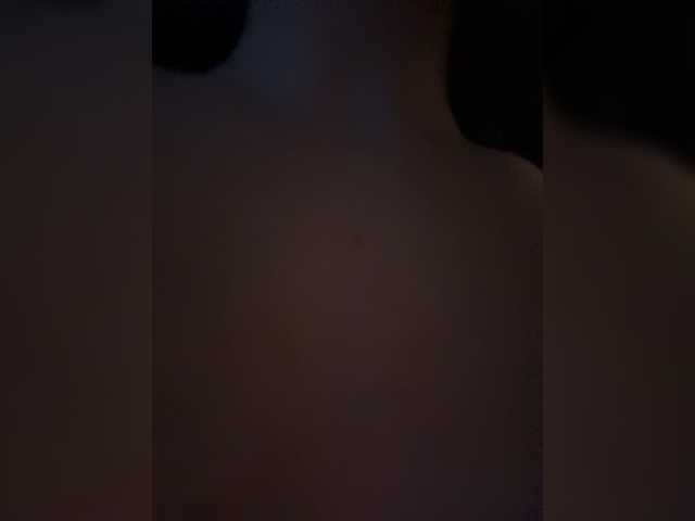 Vikulya1 live cam on BongaCams