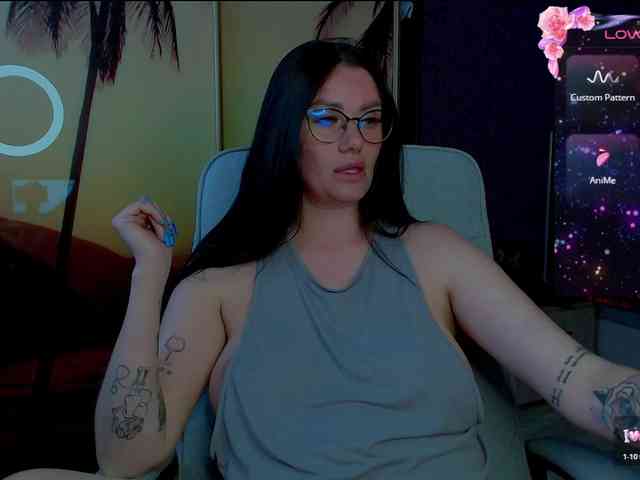 goldenwitchx webcam