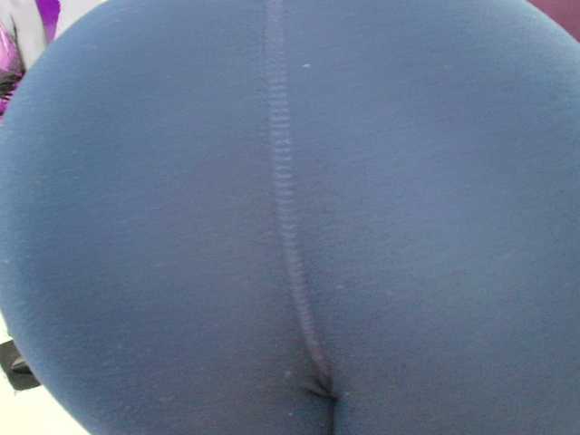 amy-lennox live cam on BongaCams