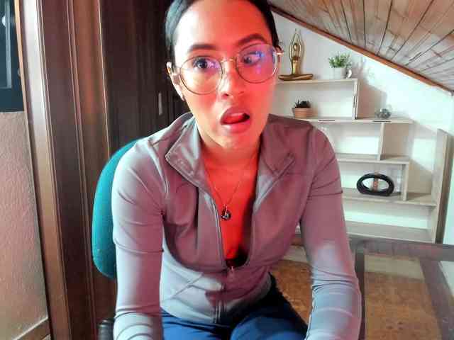 amy-lennox webcam