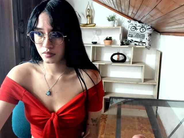 amy-lennox webcam