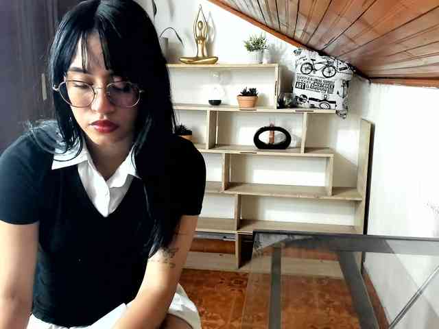 amy-lennox webcam