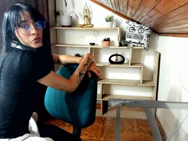 amy-lennox webcam