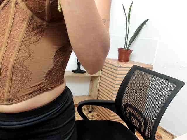 amy-lennox webcam