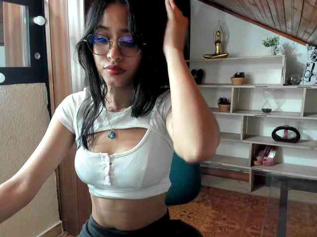 amy-lennox webcam