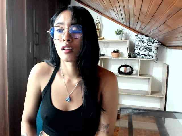 amy-lennox webcam