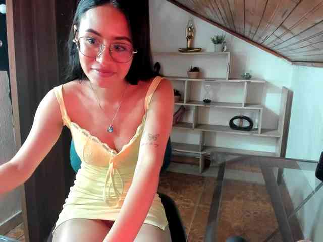 amy-lennox webcam