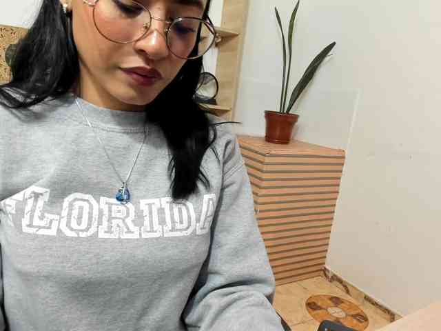 amy-lennox webcam