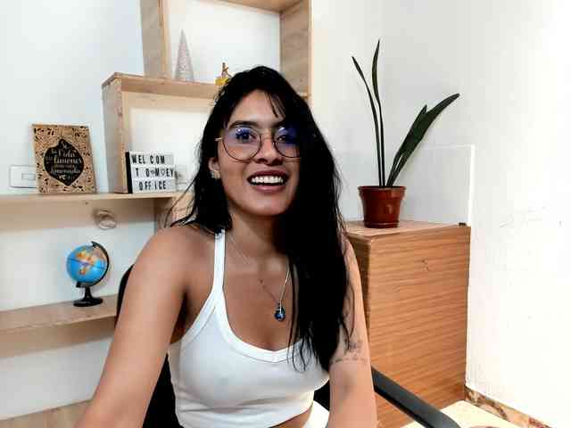 amy-lennox webcam