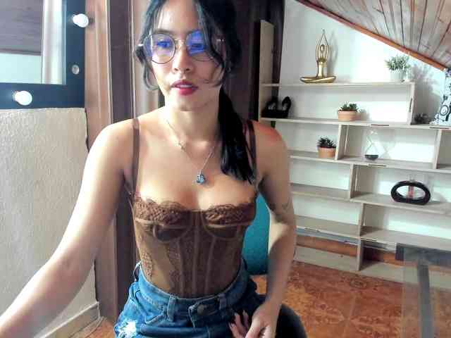 amy-lennox webcam