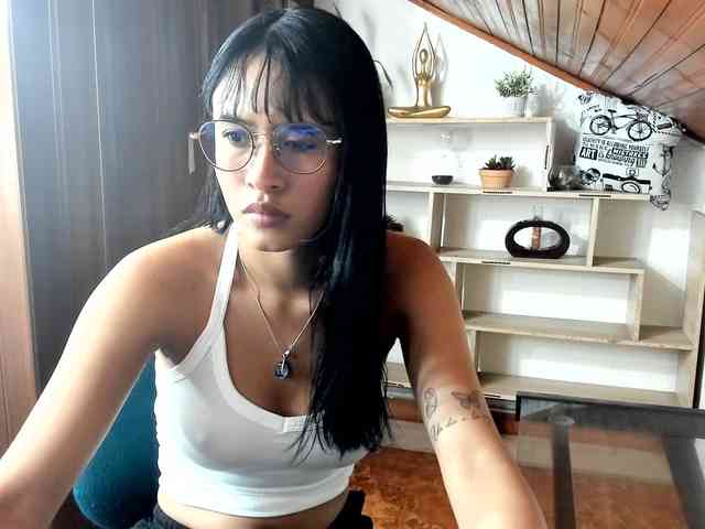 amy-lennox webcam