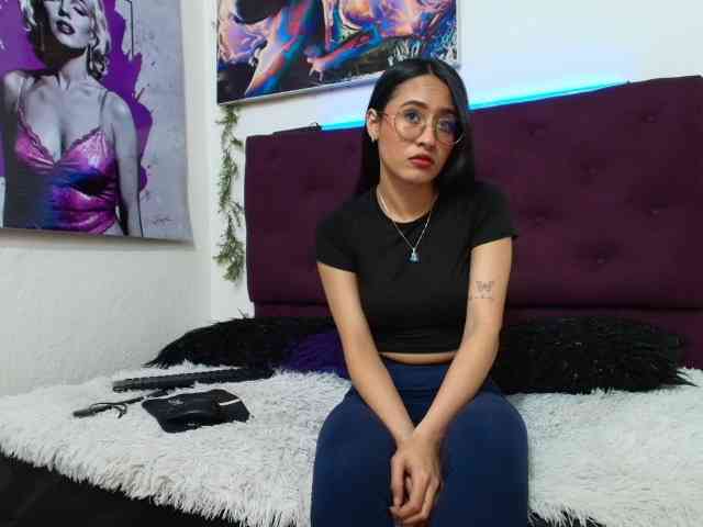 amy-lennox webcam