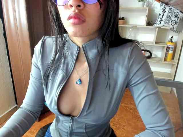 amy-lennox webcam