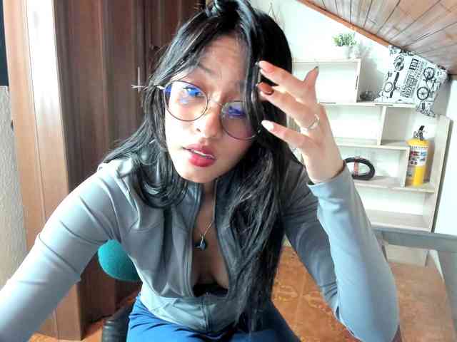 amy-lennox webcam