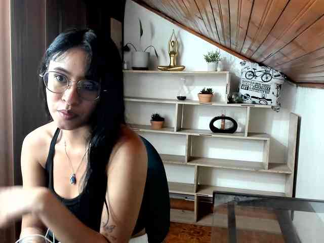 amy-lennox webcam