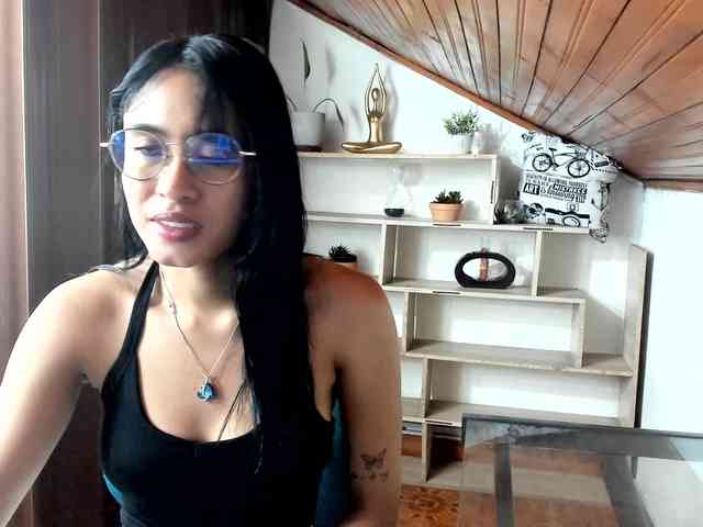 amy-lennox webcam