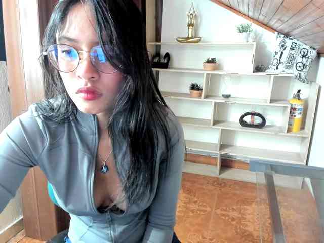 amy-lennox webcam