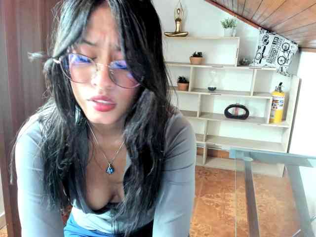 amy-lennox webcam