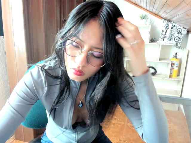 amy-lennox webcam