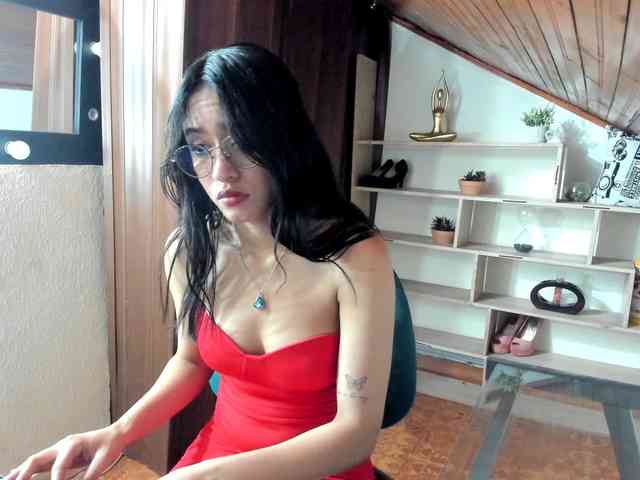 amy-lennox webcam