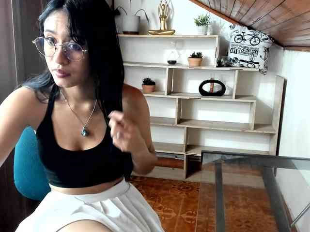 amy-lennox webcam