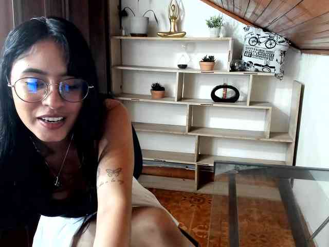 amy-lennox webcam