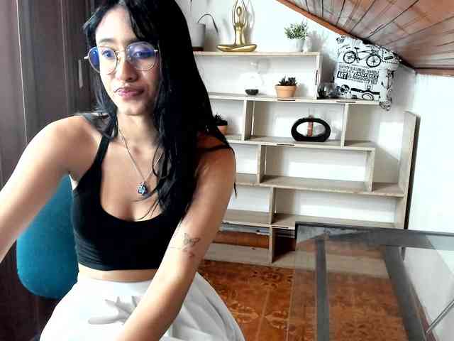 amy-lennox webcam