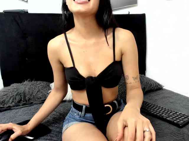 amy-lennox webcam