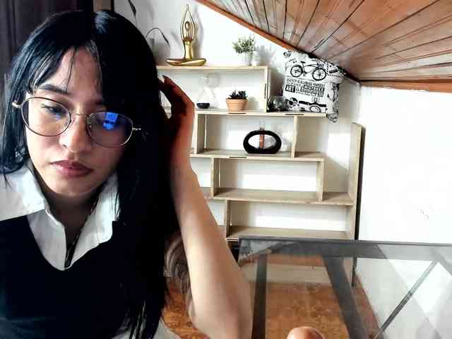 amy-lennox webcam