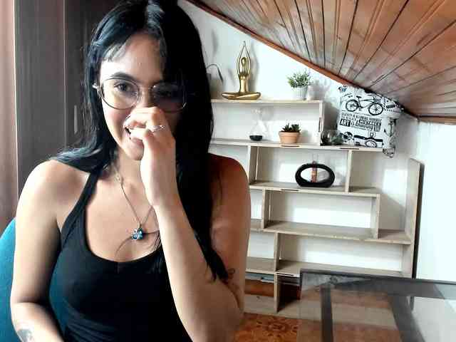 amy-lennox webcam