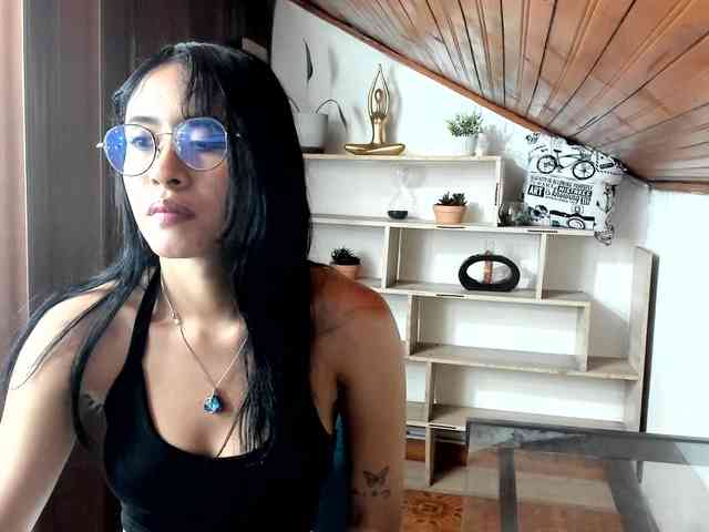 amy-lennox webcam