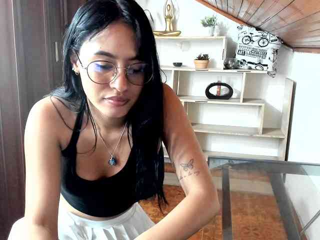 amy-lennox webcam