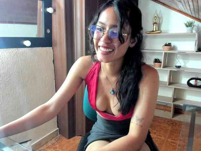 amy-lennox webcam