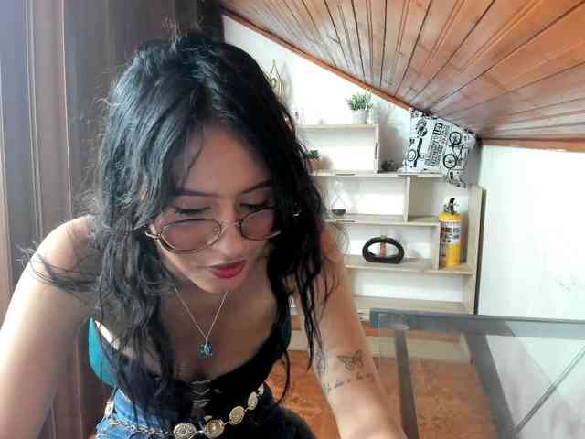 amy-lennox webcam