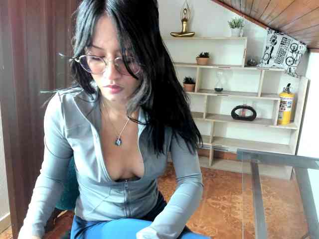 amy-lennox webcam