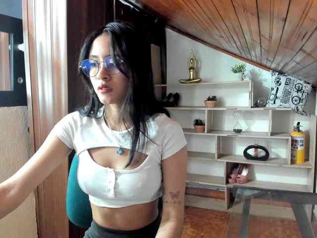 amy-lennox webcam