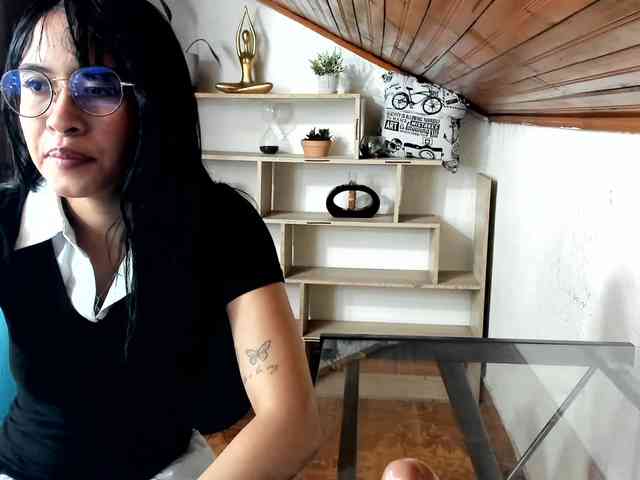 amy-lennox webcam
