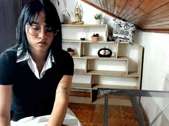 amy-lennox webcam