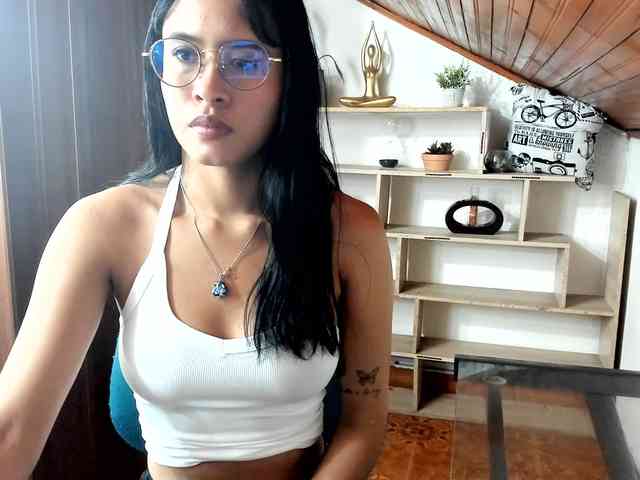 amy-lennox webcam