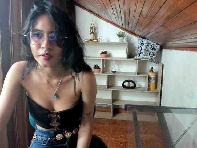 amy-lennox webcam