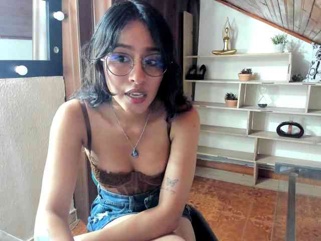 amy-lennox webcam