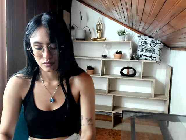 amy-lennox webcam