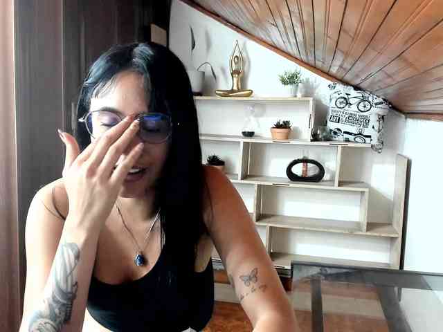 amy-lennox webcam