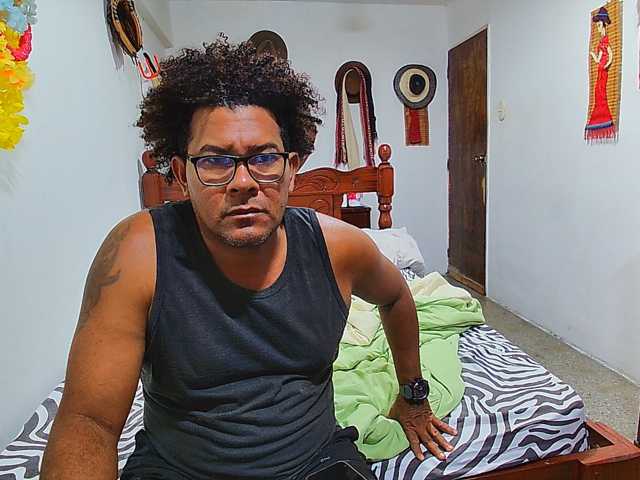 maturecouplesex1 live cam on BongaCams