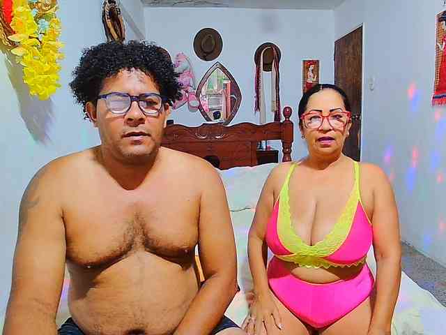 Modelo: maturecouplesex1