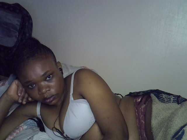 Ebonybootygirl live cam on BongaCams